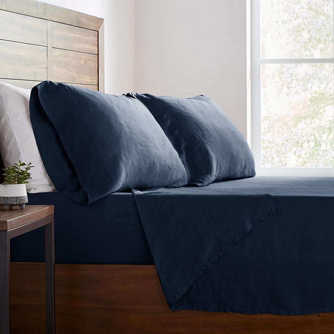 Stone & Beam review and Buying Guide by www.dailysleep.org